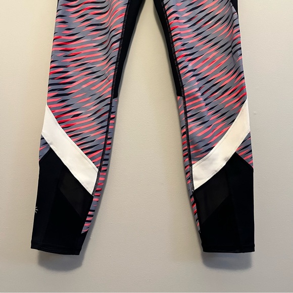 Athleta Electra Sonar 7/8 Workout Leggings Navy blue and Pink Mesh Detail Size S - Picture 5 of 13